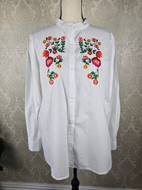 G Unit Fashions Sz Med White Cotton Button Up Shirt Colorful Floral Embroidery